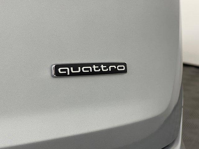 new 2025 Audi Q7 car, priced at $76,805