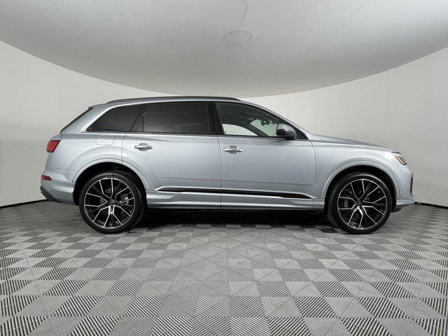 new 2025 Audi Q7 car, priced at $76,805