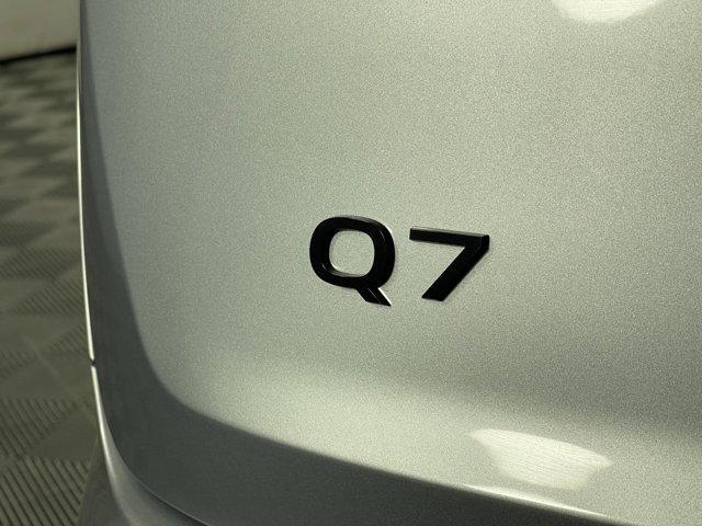 new 2025 Audi Q7 car, priced at $76,805