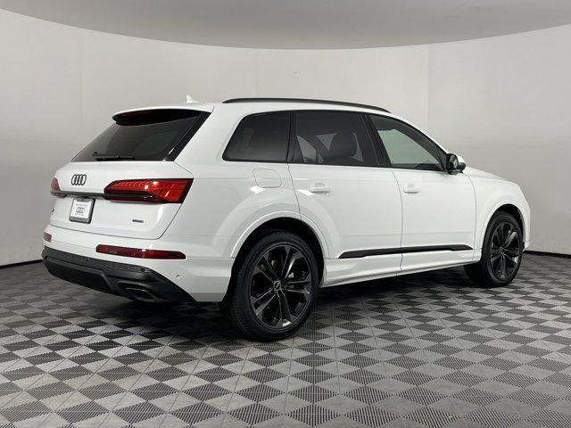 new 2025 Audi Q7 car, priced at $74,195