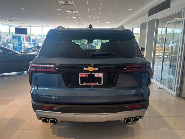 new 2025 Chevrolet Traverse car, priced at $43,120