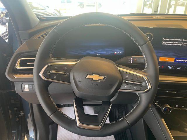 new 2025 Chevrolet Traverse car, priced at $43,120