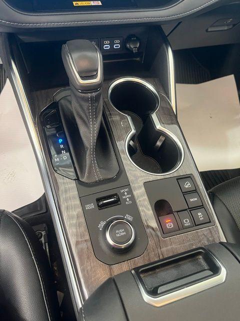 used 2023 Toyota Highlander car, priced at $43,999