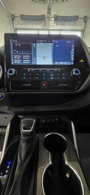 used 2021 Toyota Highlander car, priced at $32,395