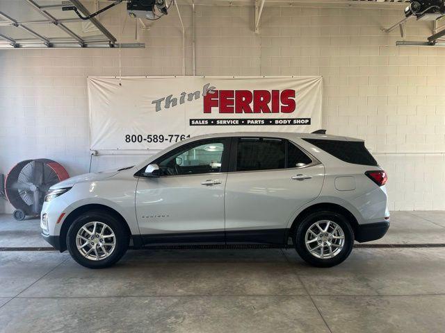 used 2022 Chevrolet Equinox car, priced at $24,000