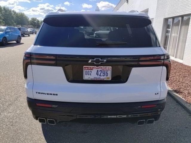 new 2024 Chevrolet Traverse car, priced at $43,455