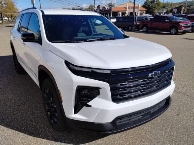 new 2024 Chevrolet Traverse car, priced at $43,455