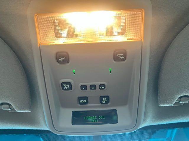 used 2005 Lincoln Town Car car, priced at $7,500