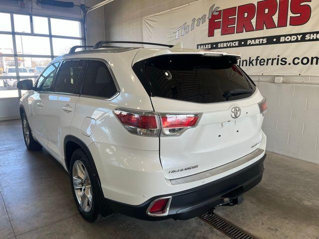 used 2016 Toyota Highlander car, priced at $20,293
