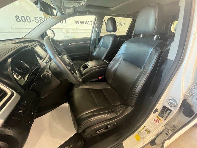 used 2016 Toyota Highlander car, priced at $20,293