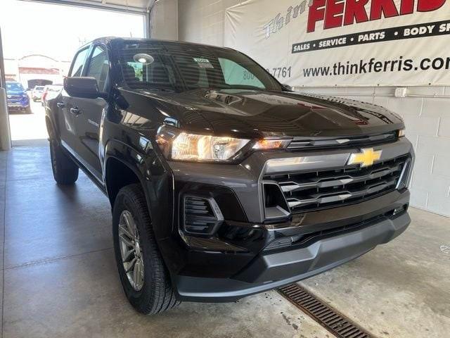 new 2025 Chevrolet Colorado car, priced at $40,155