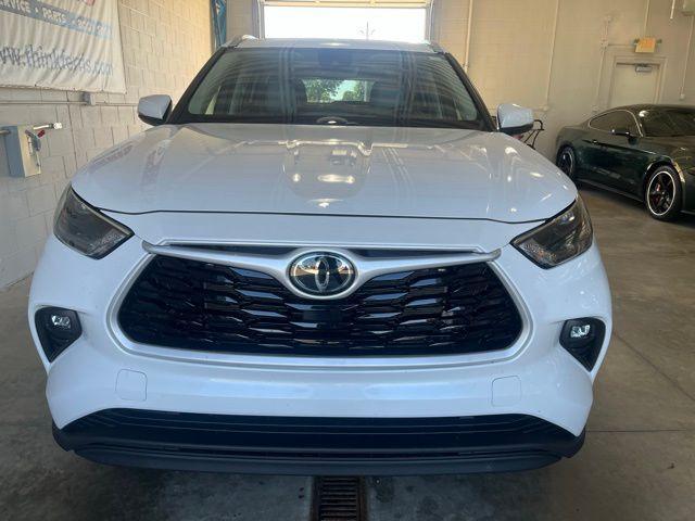 used 2022 Toyota Highlander car, priced at $36,000