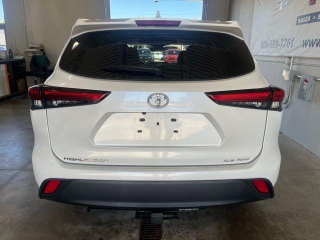 used 2022 Toyota Highlander car, priced at $36,000