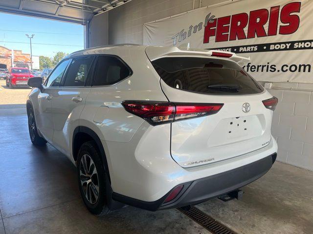 used 2022 Toyota Highlander car, priced at $36,000