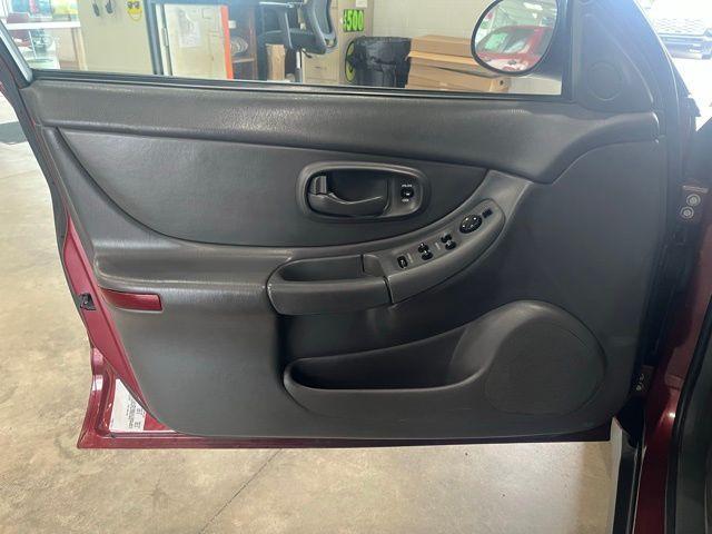 used 2001 Oldsmobile Intrigue car, priced at $4,950