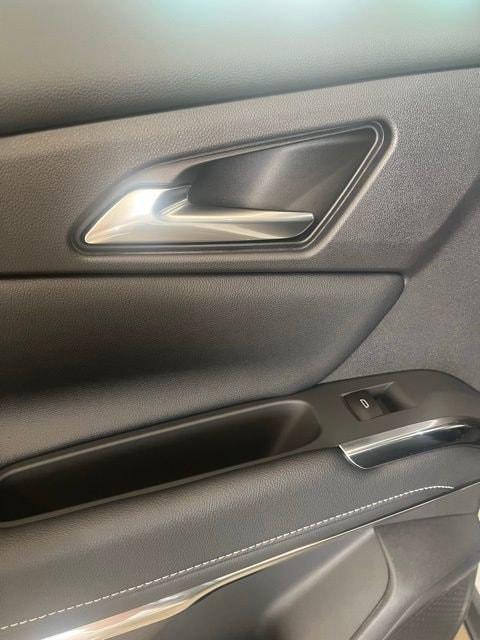 new 2026 Chevrolet Traverse car, priced at $51,390