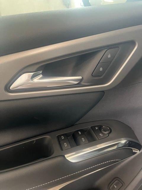 new 2026 Chevrolet Traverse car, priced at $51,390