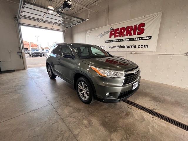 used 2014 Toyota Highlander car, priced at $16,000