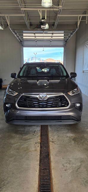 used 2023 Toyota Highlander car, priced at $37,956