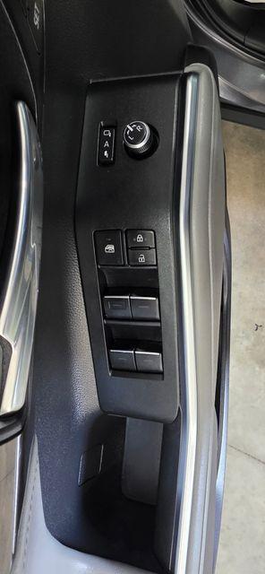 used 2023 Toyota Highlander car, priced at $37,956