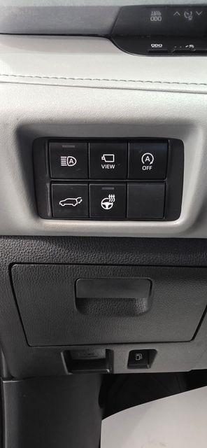 used 2023 Toyota Highlander car, priced at $37,956