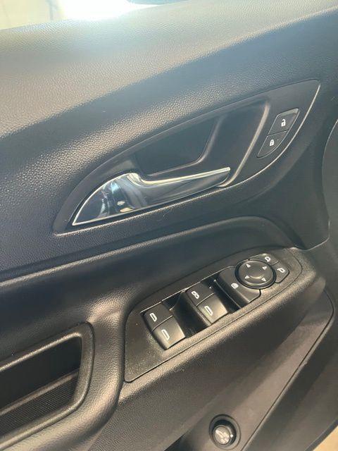 used 2022 Chevrolet Equinox car, priced at $22,500