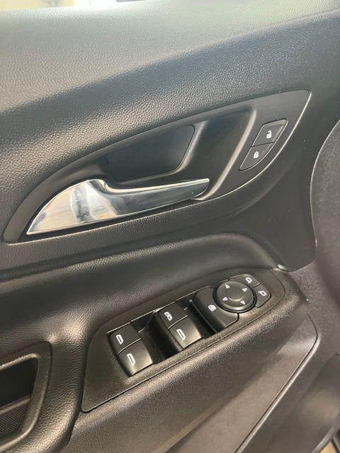 used 2022 Chevrolet Equinox car, priced at $24,742