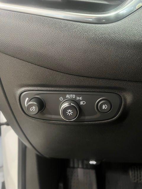 used 2022 Chevrolet Equinox car, priced at $26,255