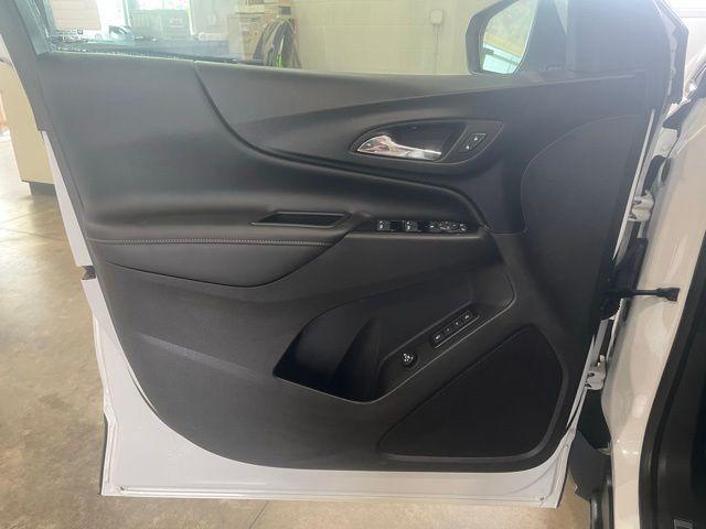 used 2022 Chevrolet Equinox car, priced at $26,255