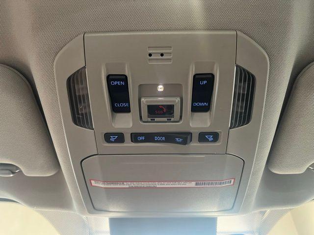 used 2022 Toyota Highlander car, priced at $38,950