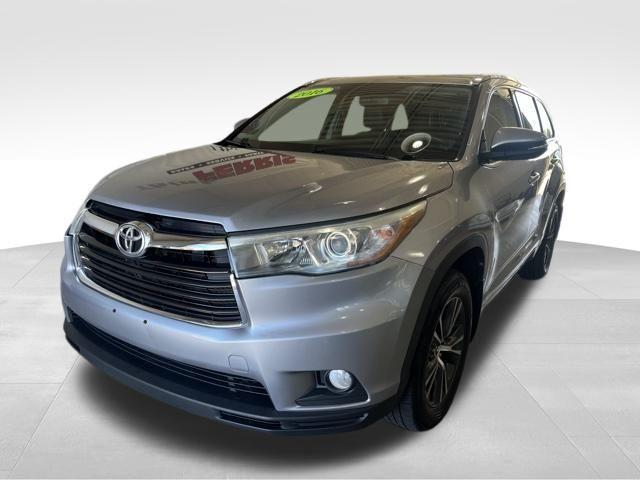 used 2016 Toyota Highlander car, priced at $14,000