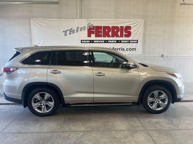 used 2014 Toyota Highlander car, priced at $13,950