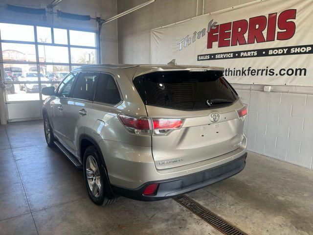 used 2014 Toyota Highlander car, priced at $13,950
