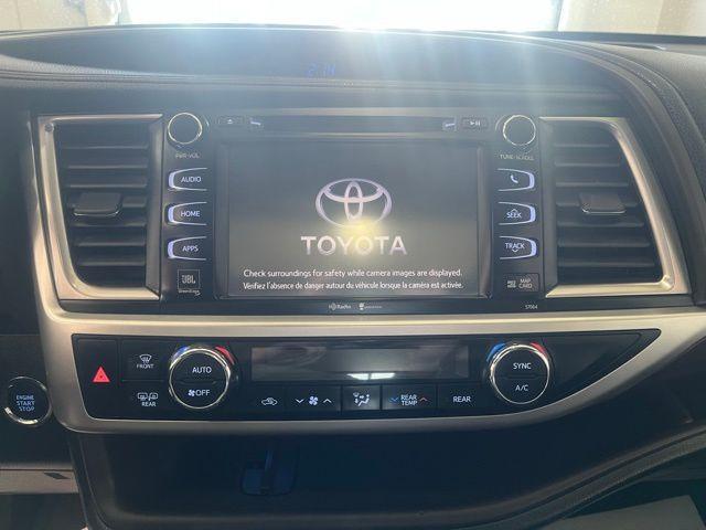 used 2014 Toyota Highlander car, priced at $13,950