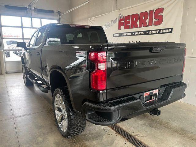 used 2024 Chevrolet Silverado 1500 car, priced at $42,900