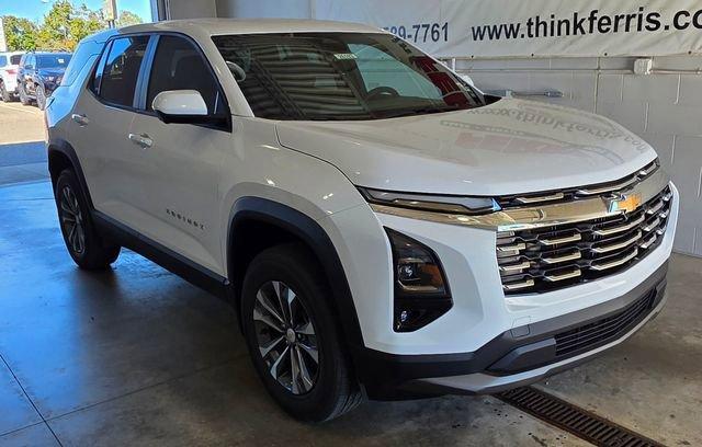 new 2026 Chevrolet Equinox car, priced at $32,090