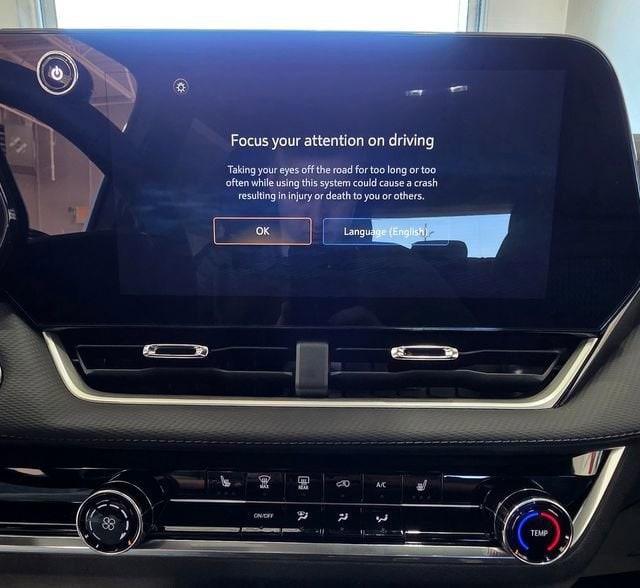 new 2026 Chevrolet Equinox car, priced at $32,090