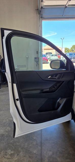 new 2026 Chevrolet Equinox car, priced at $32,090