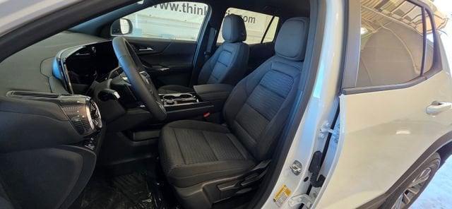 new 2026 Chevrolet Equinox car, priced at $32,090