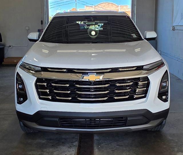 new 2026 Chevrolet Equinox car, priced at $32,090