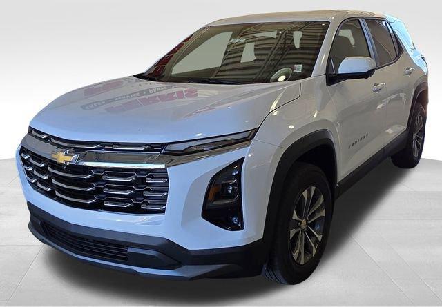 new 2026 Chevrolet Equinox car, priced at $32,090