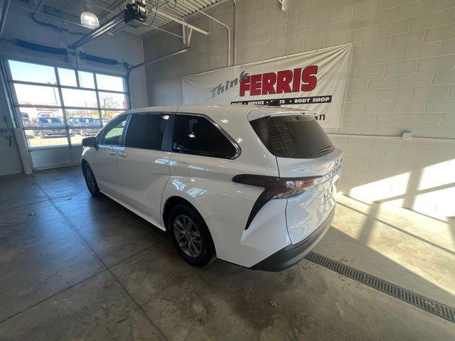 used 2024 Toyota Sienna car, priced at $40,853