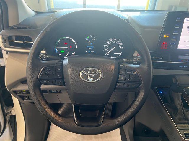 used 2024 Toyota Sienna car, priced at $40,853