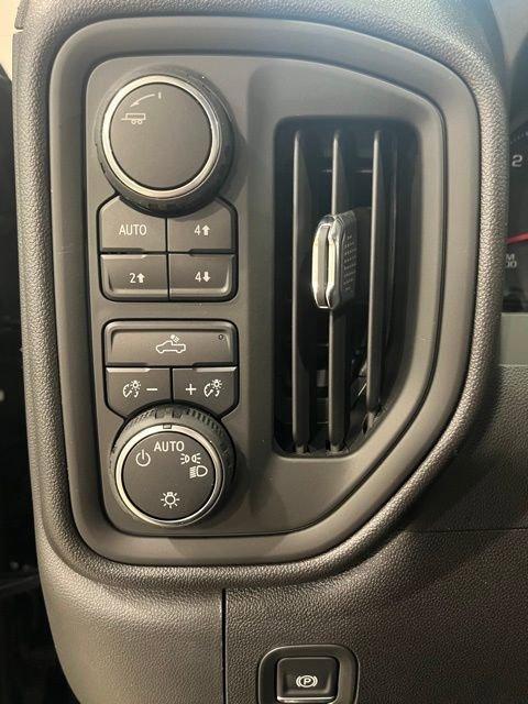 new 2025 Chevrolet Silverado 1500 car, priced at $56,280