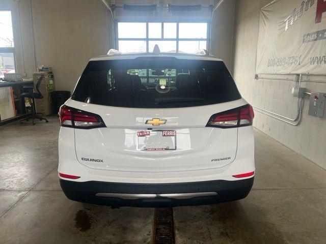 used 2022 Chevrolet Equinox car, priced at $25,000