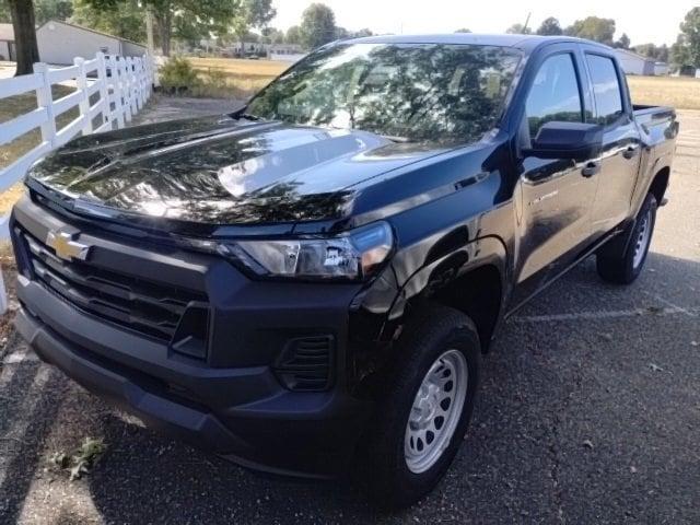 new 2024 Chevrolet Colorado car, priced at $35,980