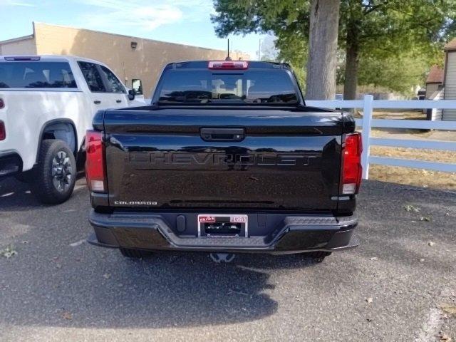 new 2024 Chevrolet Colorado car, priced at $35,980