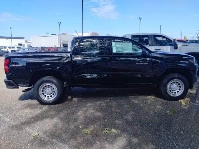 new 2024 Chevrolet Colorado car, priced at $35,980