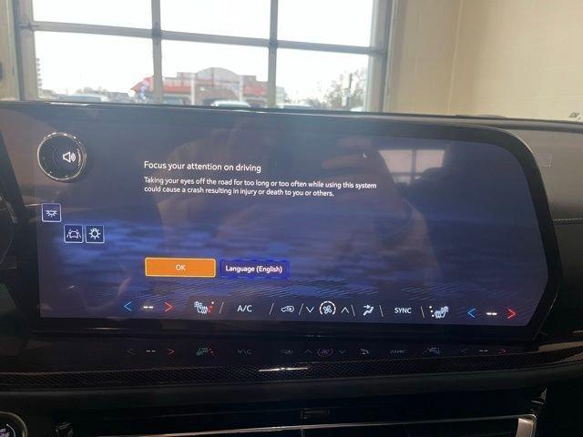 new 2025 Chevrolet Traverse car, priced at $50,045