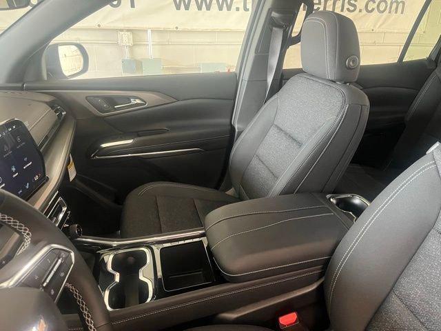 new 2025 Chevrolet Traverse car, priced at $42,045